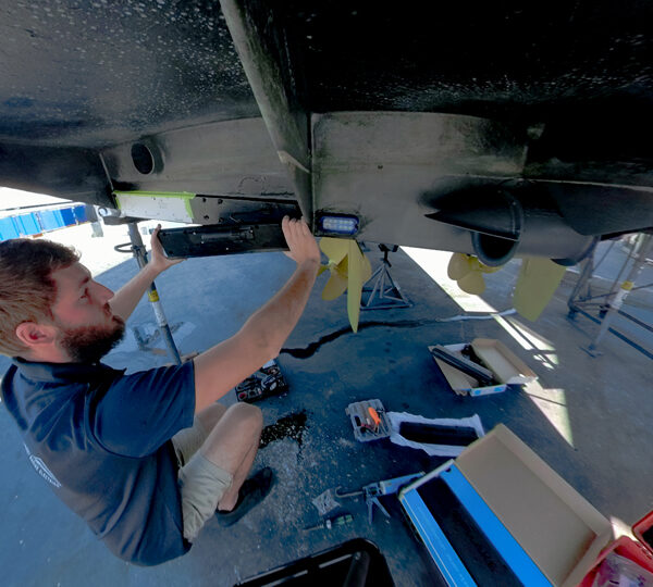 dynamic trimming control system installation - mounting kit